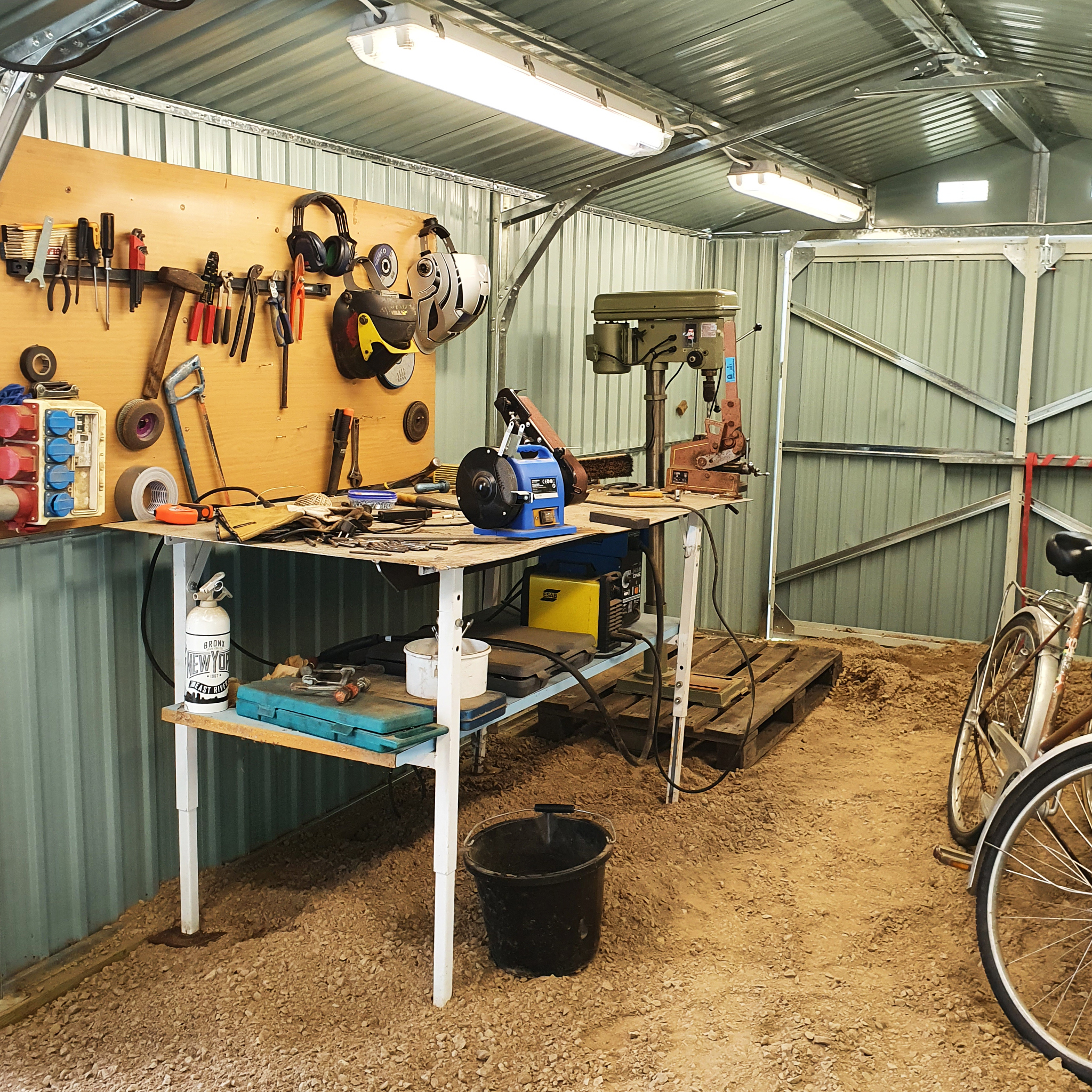 Pl�tgarage 18m� | Dubbel d�rr |�Komplett byggsats