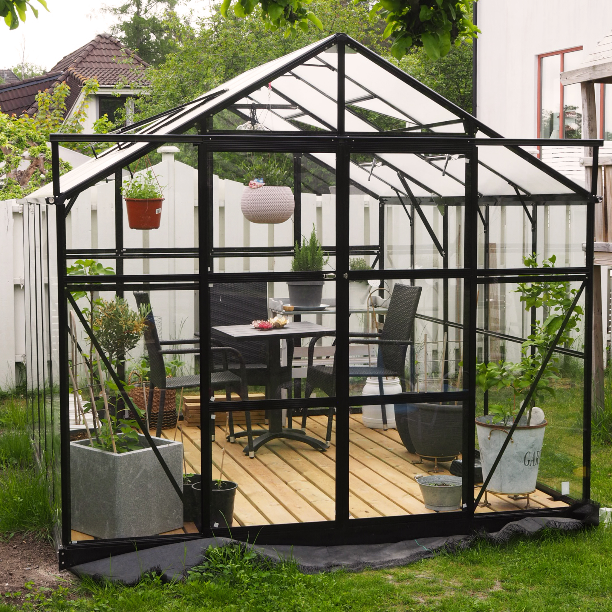 Växthus 8,0m² | 4mm säkerhetsglas | 5 års stormgaranti Växthus 8,0m² | 4mm säkerhetsglas | 5 års stormgaranti