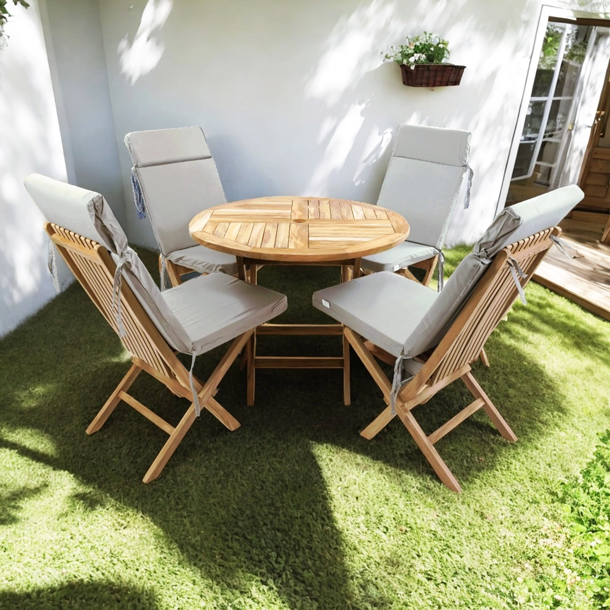 Runt utebord i premiumteak | 4 stolar | Lyfco Smögen Runt utebord i premiumteak | 4 stolar | Lyfco Smögen