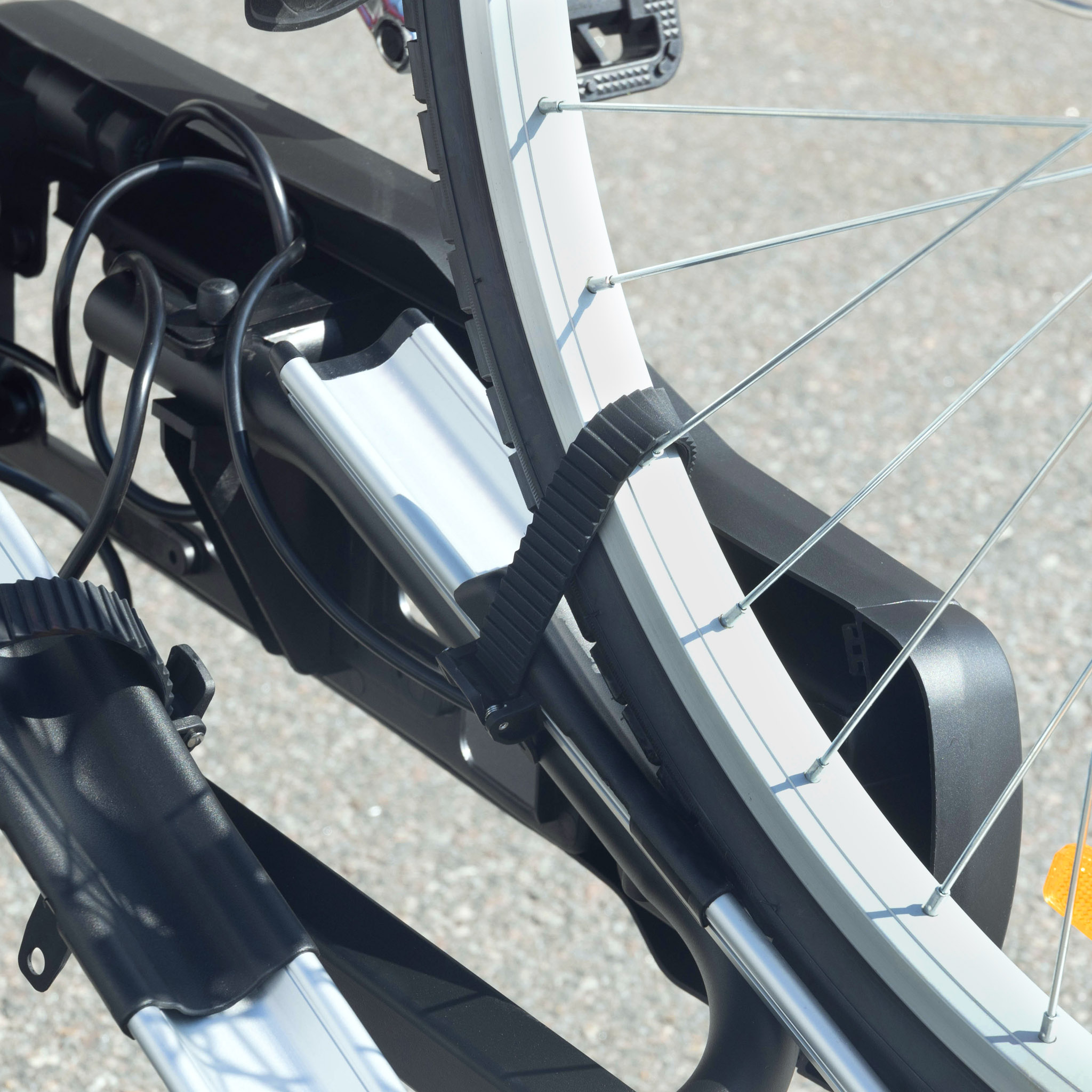 Cykelhållare bil med lyse | För 3 cyklar Cykelhållare bil med lyse | För 3 cyklar