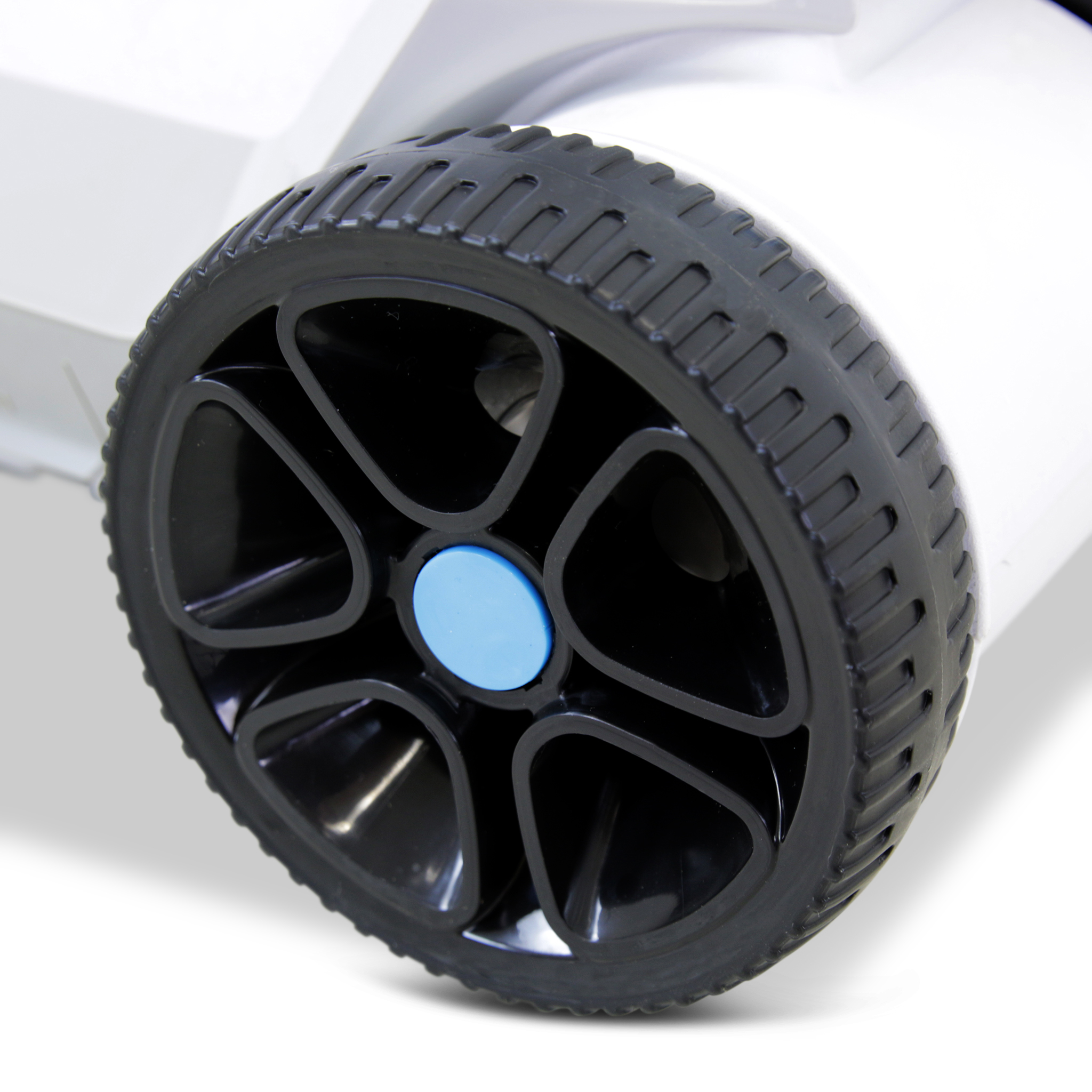 Trådlös poolrobot med litiumbatteri | Lyfco Tornado F1 Trådlös poolrobot med litiumbatteri | Lyfco Tornado F1