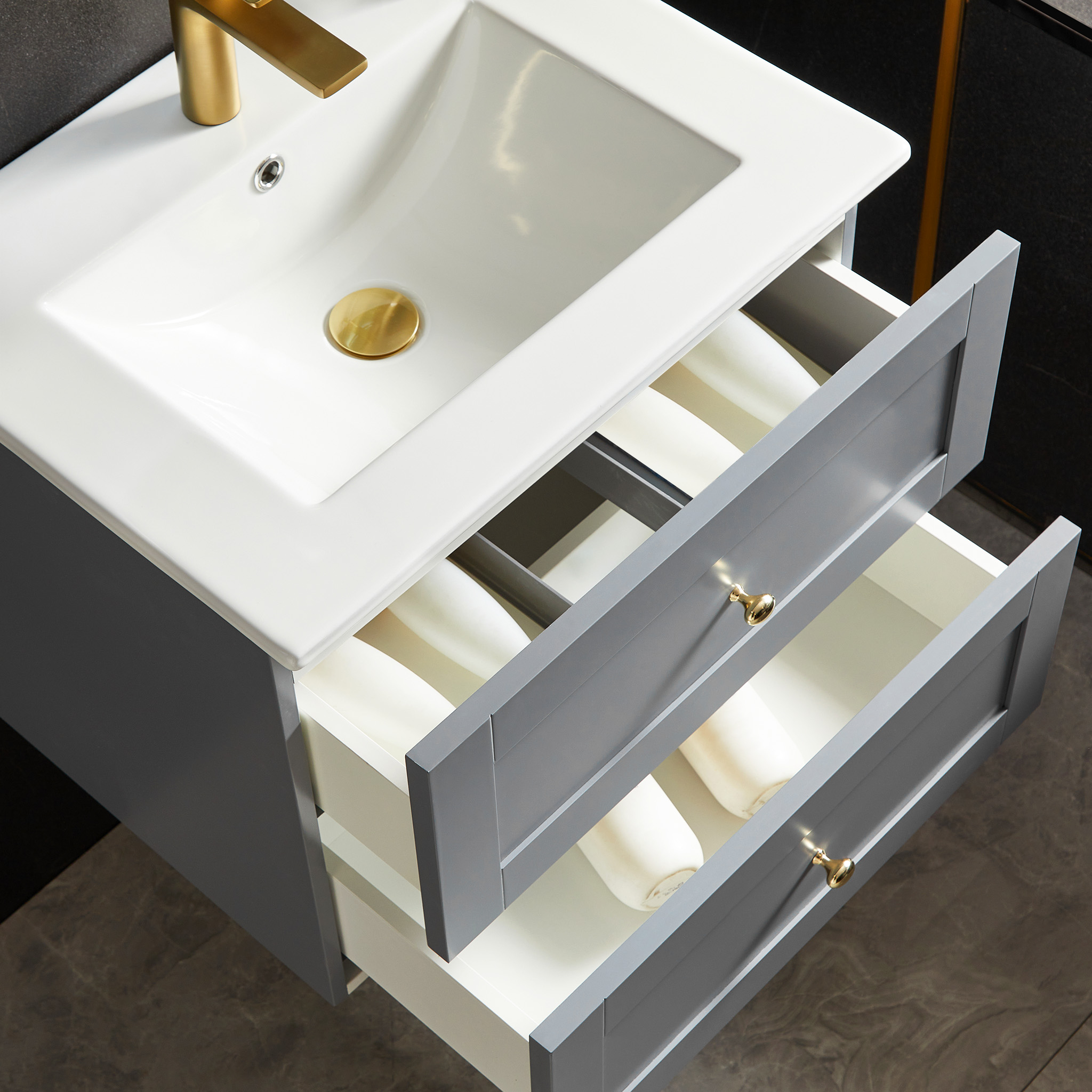 Badrumsm�bel | Kommod & LED-spegel | Velum gr�
