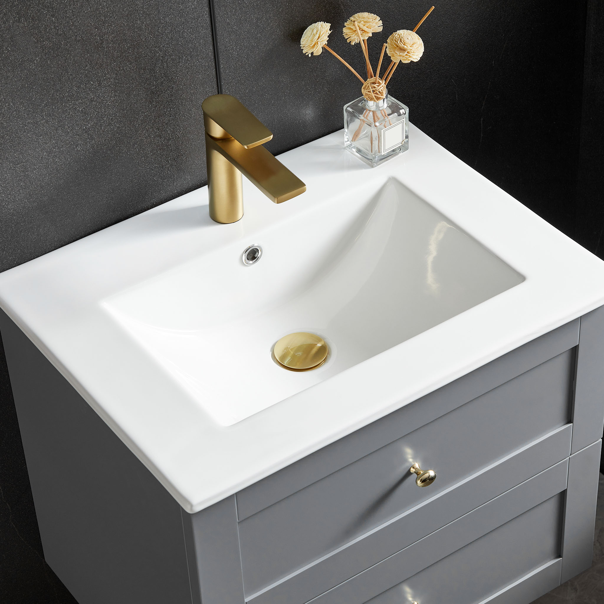 Badrumsm�bel | Kommod & LED-spegel | Velum gr�