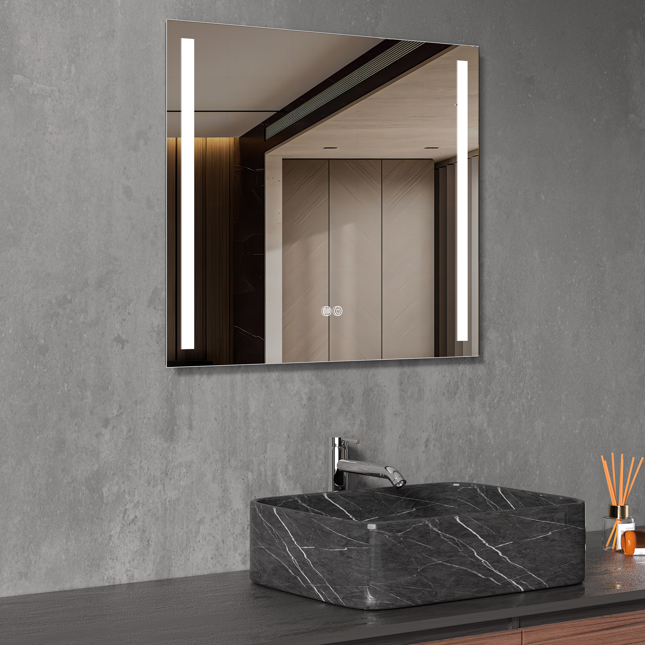 Badrumsspegel | LED-lyse sidor | Dimmer & touch-styrning | Rektangul�r