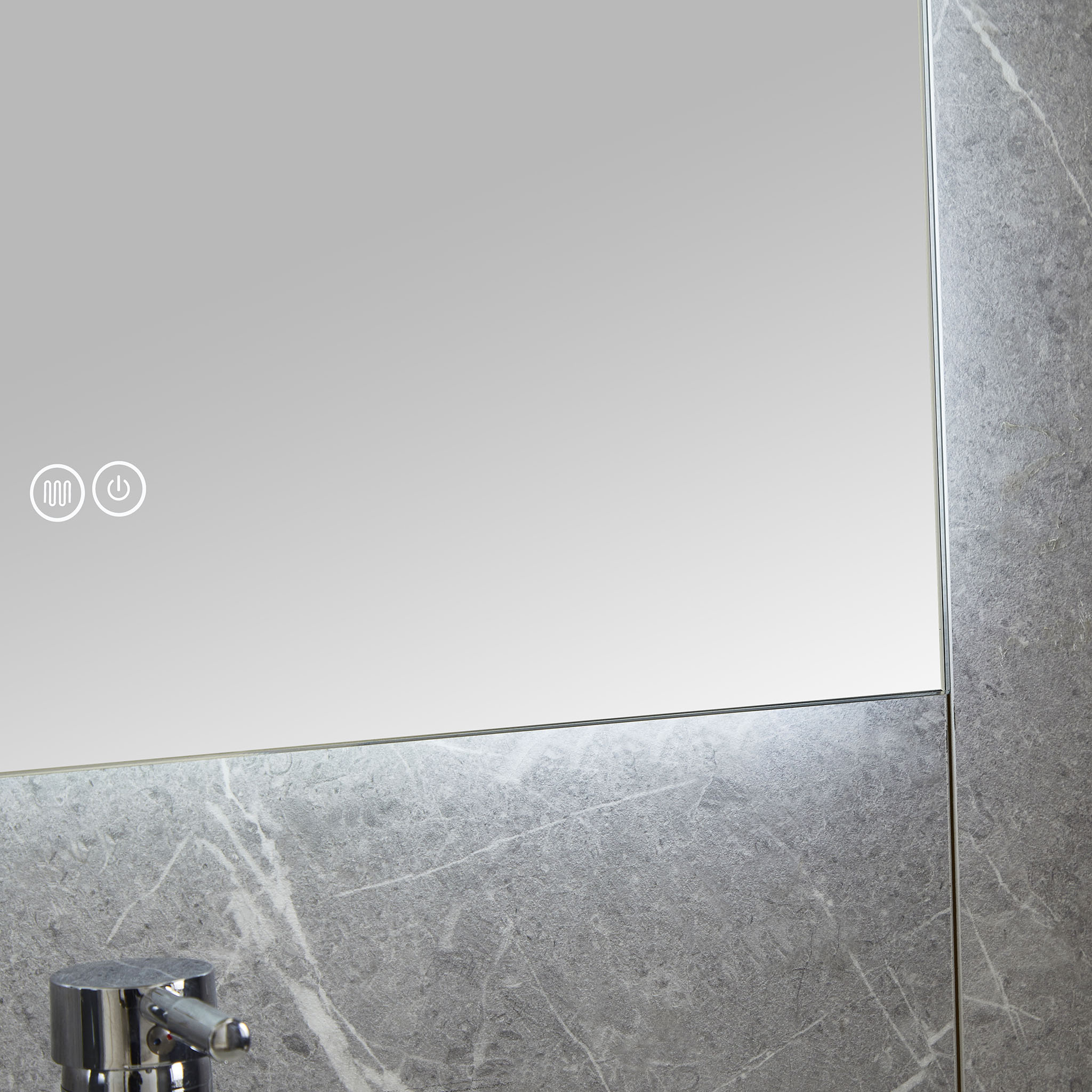 Badrumsspegel | LED-belysning | Anti-fog & touch-styrning | Rektangul�r