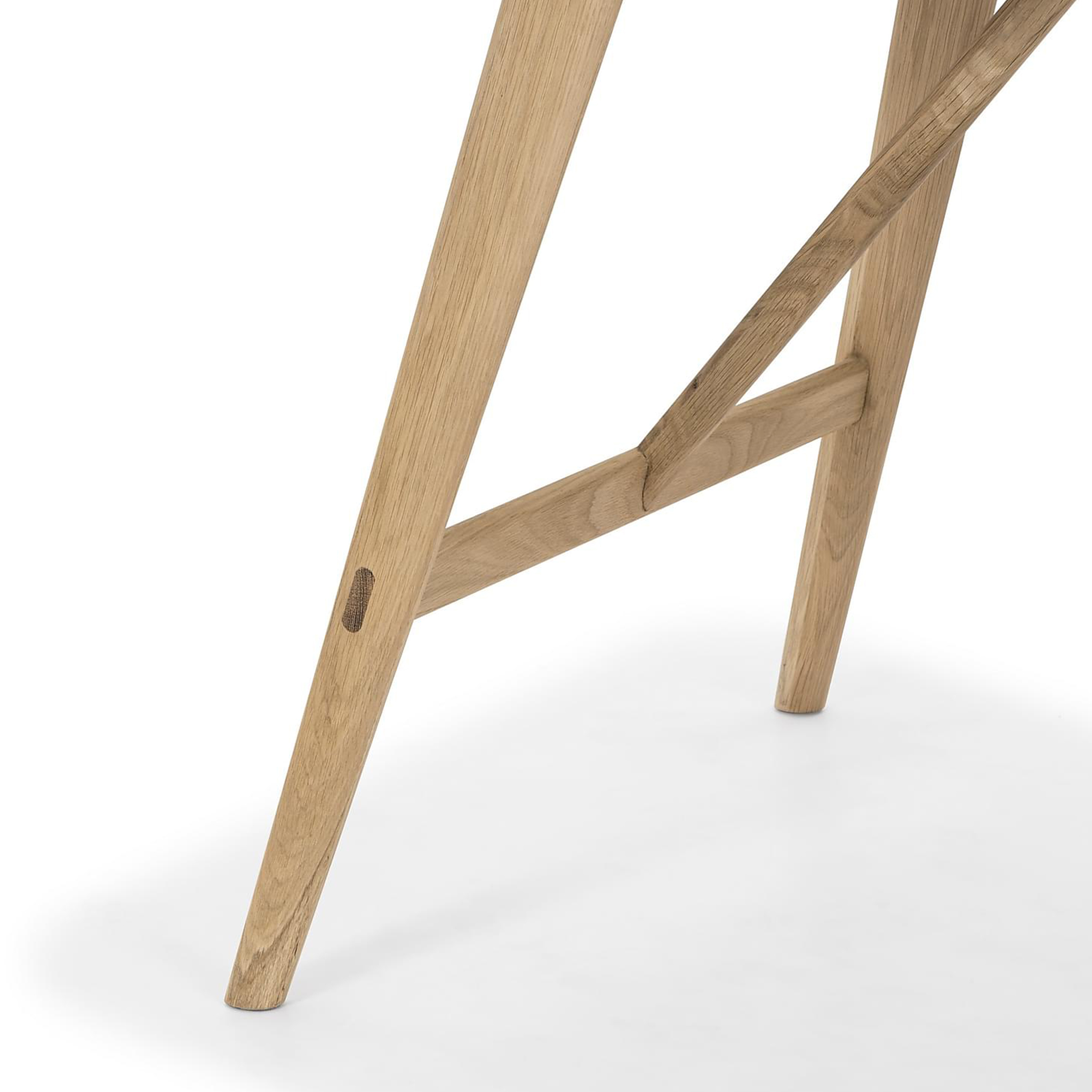 Matbord 140cm | Ek | Malmby Matbord 140cm | Ek | Malmby