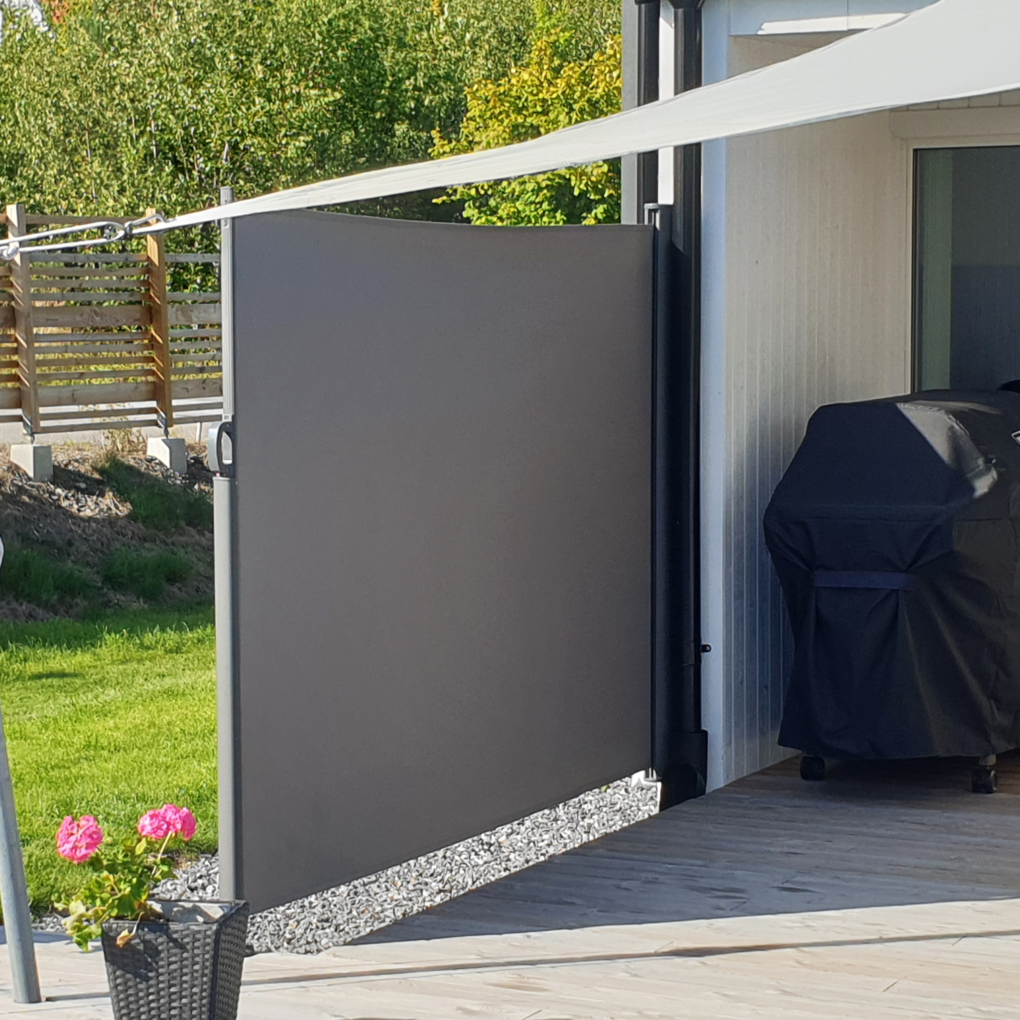 Hög sidomarkis 1,8x3m | Sol-, vind- och insynsskydd | Metalcraft Hög sidomarkis 1,8x3m | Sol-, vind- och insynsskydd | Metalcraft