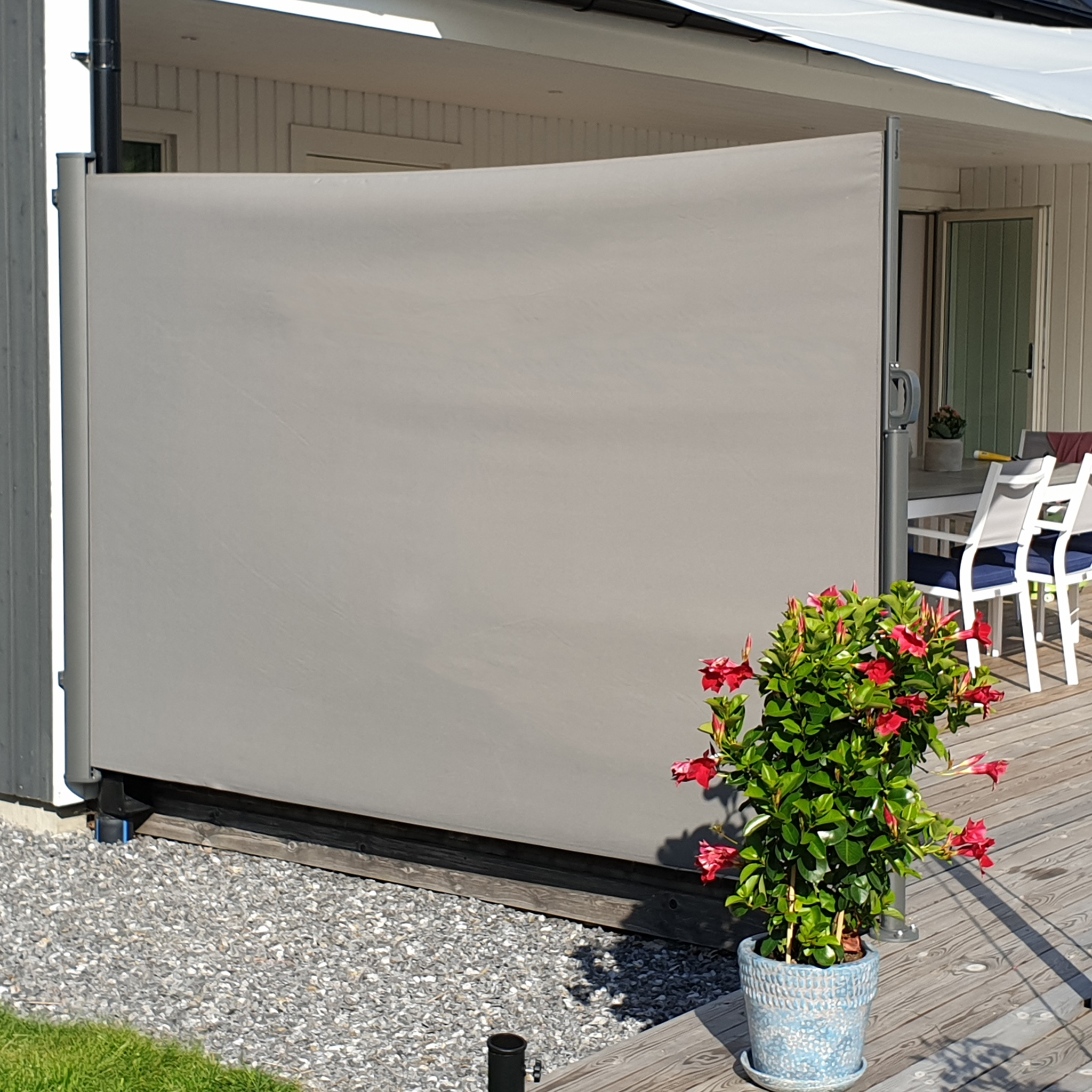 Hög sidomarkis 1,8x3m | Sol-, vind- och insynsskydd | Metalcraft Hög sidomarkis 1,8x3m | Sol-, vind- och insynsskydd | Metalcraft