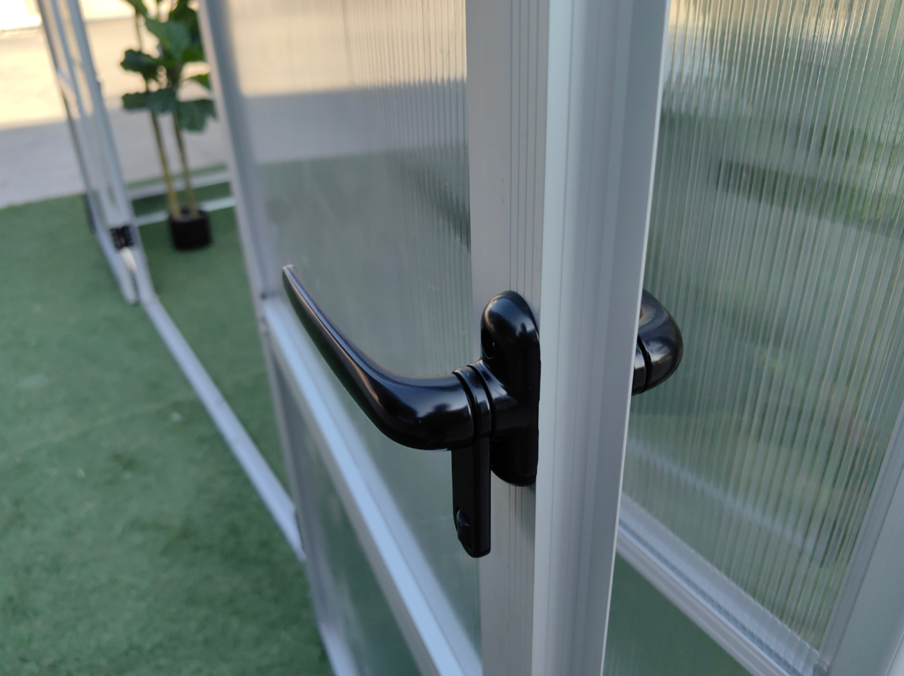 Växthus 18m² Premium | Extra hög takhöjd | 6mm kanalplast Växthus 18m² Premium | Extra hög takhöjd | 6mm kanalplast