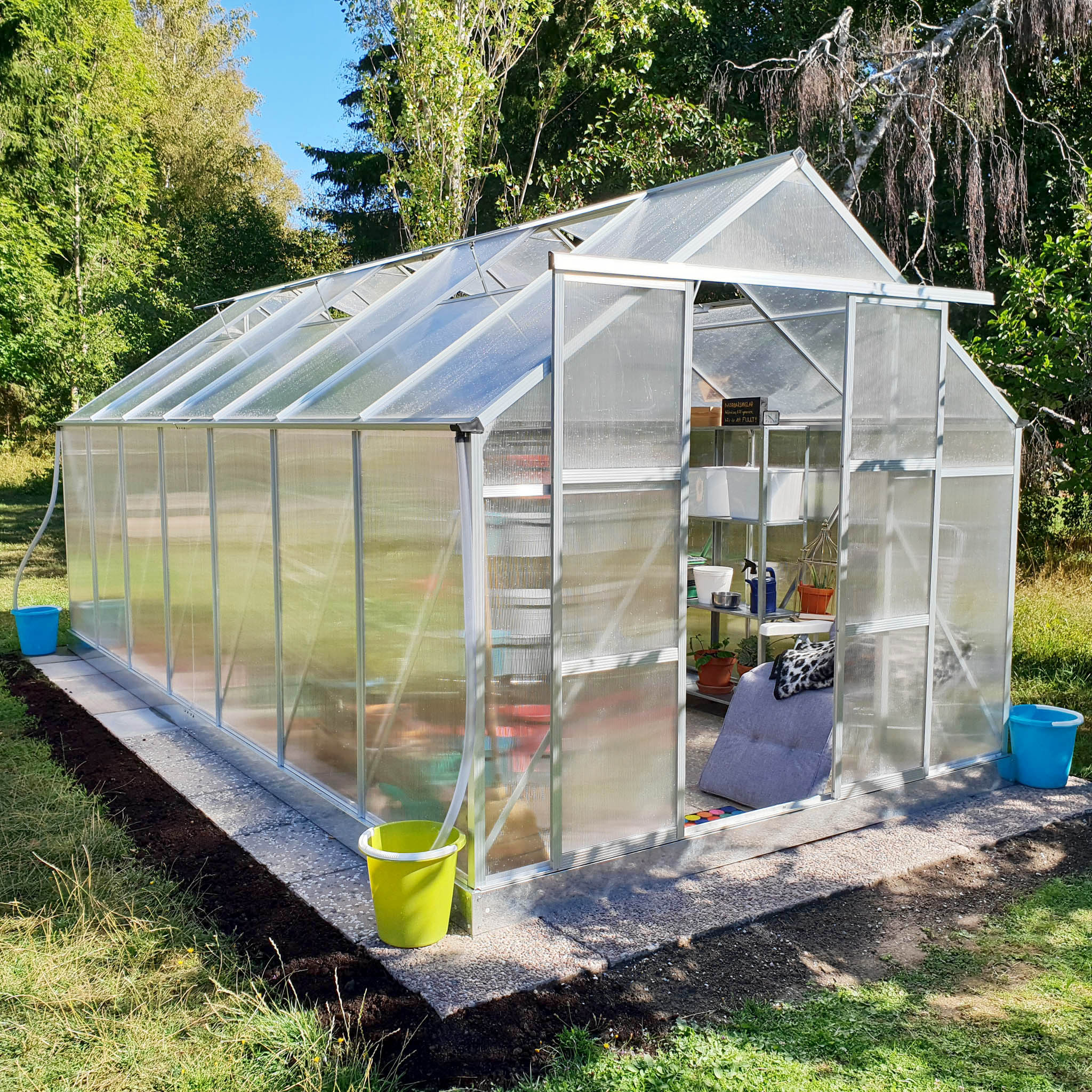Växthus 12,4m² | Hög odlingshöjd | 6mm kanalplast Växthus 12,4m² | Hög odlingshöjd | 6mm kanalplast