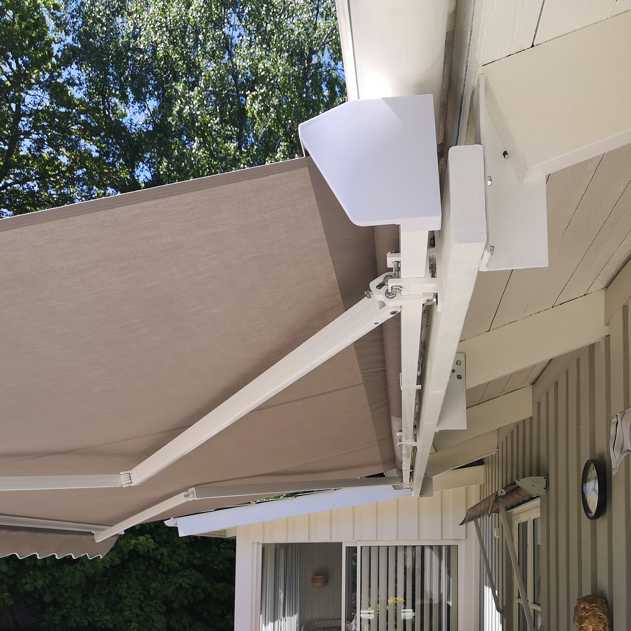 Terrassmarkis 4x3m | Elektrisk motor & fj�rrkontroll | Metalcraft