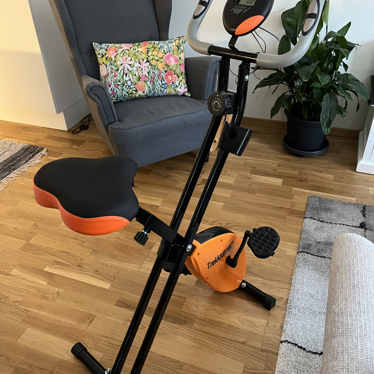 Kundbild Hopf�llbar motionscykel med magnetmotst�nd | Trekkrunner TD001X-1: Supern�jd :emoji-2764::emoji-fe0f: