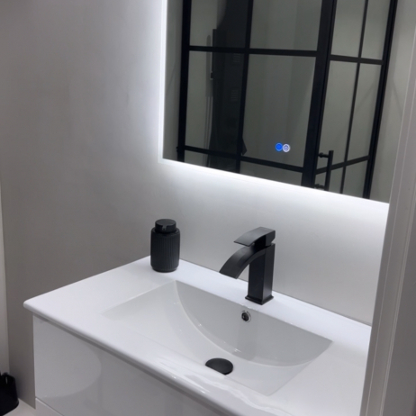 Kundbild Badrumspaket | Kommod 80cm | Sidosk�p & LED-spegel: Bra kvalit� och s����� snygg!