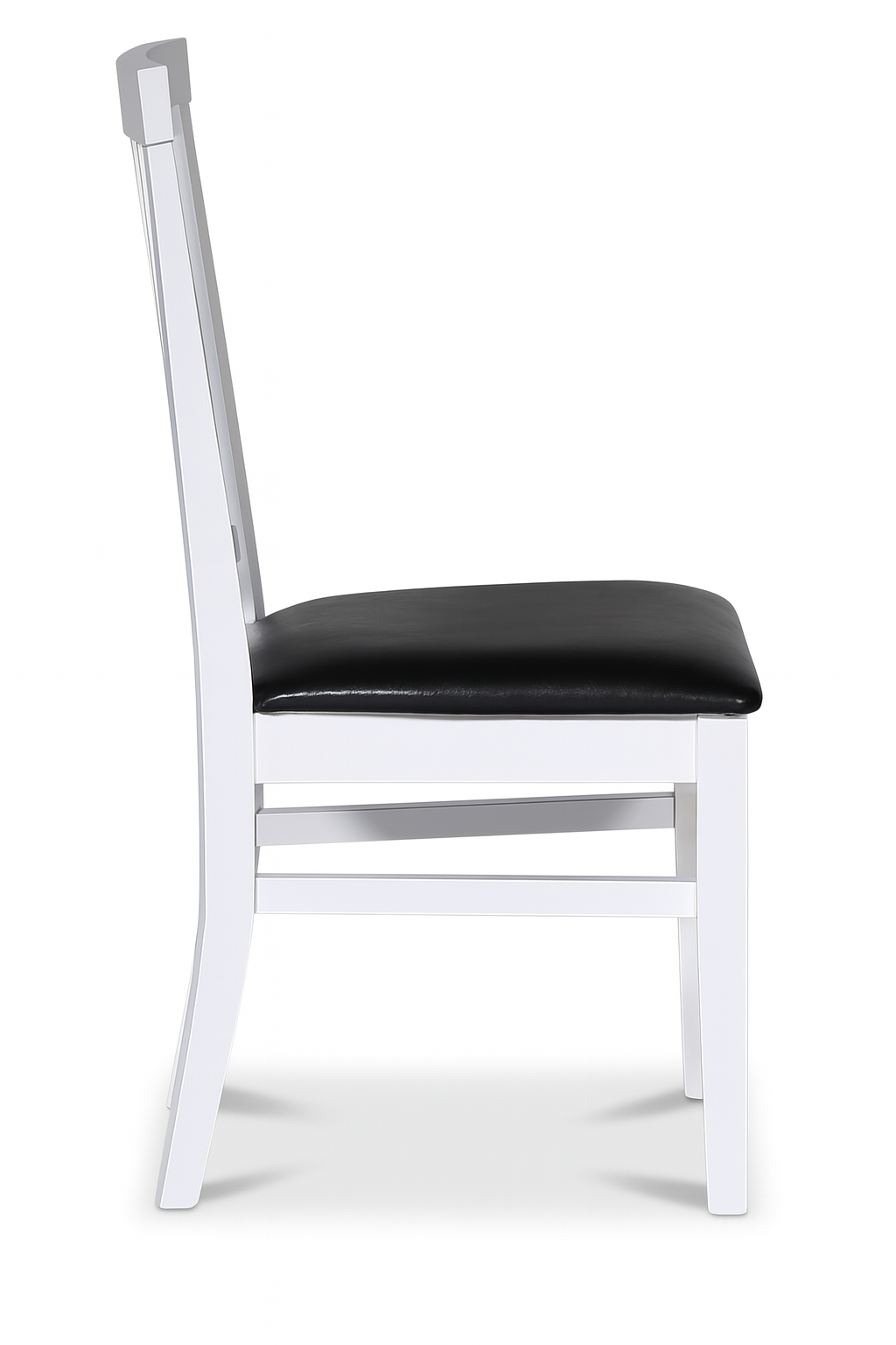 Fårö matstol | Vitlackad trästomme med svart PU-sits | Klassisk och hållbar design | 2-Pack Fårö matstol | Vitlackad trästomme med svart PU-sits | Klassisk och hållbar design | 2-Pack