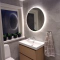Kundbild Rund badrumsspegel 80cm | LED-belysning & anti-fog: Snabb leverans och såg ut dom på...