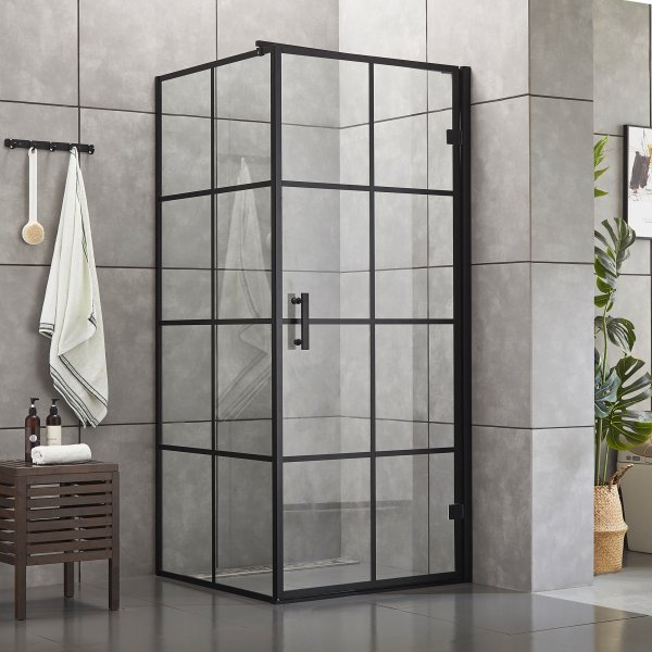 Duschväggar med svarta profiler och 6 mm säkerhetsglas Duschväggar med svarta profiler och 6 mm säkerhetsglas