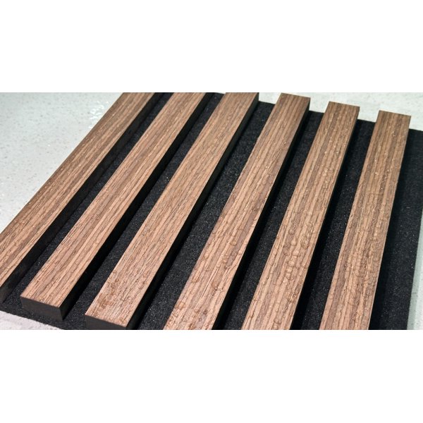 Tr�lamell akustikpaneler | 2700x600x21mm | Valn�t