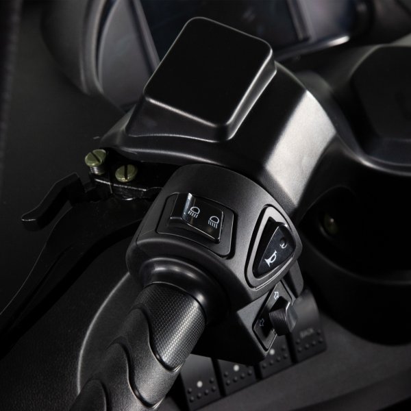 Elmopedbil trehjulig 2000W | Klass 1 | 45 km/tim | R�d