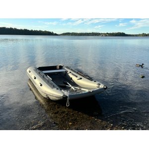 Katamaran/Gummibåt 300 cm | För 4 personer | Lyfco Katamaran/Gummibåt 300 cm | För 4 personer | Lyfco