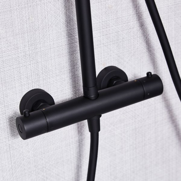 Takduschset med blandare | Brusa - Svart Takduschset med blandare | Brusa - Svart