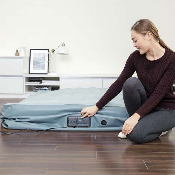 Tjock uppbl�sbar dubbels�ng med APP-styrning - Bestway Tritech Queen Airbed