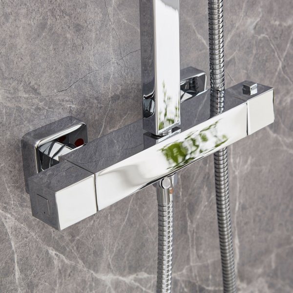 Takduschset med blandare | Sprudla - Krom Takduschset med blandare | Sprudla - Krom