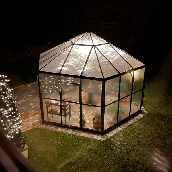Orangeri och lusthus 12,6m² | Sexkantigt växthus | 4mm säkerhetsglas Orangeri och lusthus 12,6m² | Sexkantigt växthus | 4mm säkerhetsglas