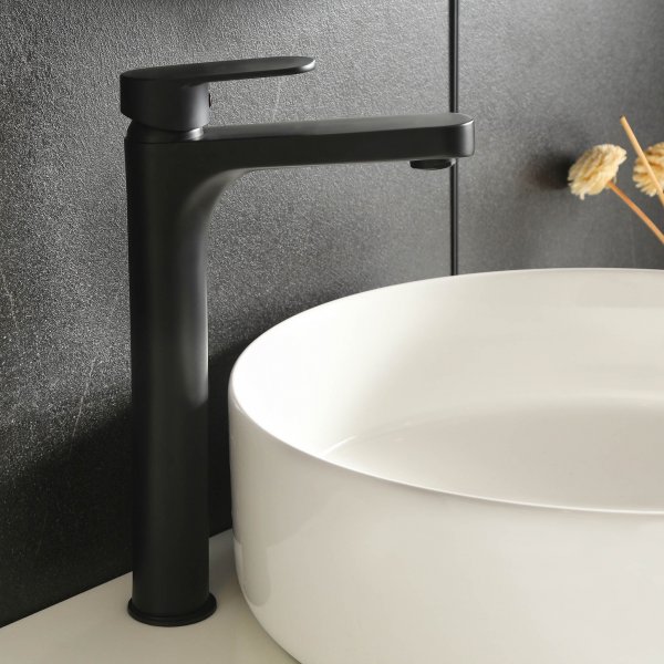 Badrumsmöbel 80cm | Kommod & LED-spegel med dimmer | Virga Badrumsmöbel 80cm | Kommod & LED-spegel med dimmer | Virga