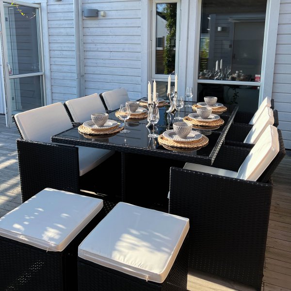 Matgrupp utemöbler | 10 sittplatser | Konstrotting | Lyfco Skärhamn Matgrupp utemöbler | 10 sittplatser | Konstrotting | Lyfco Skärhamn