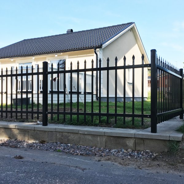 Smidesstaket 150x225cm