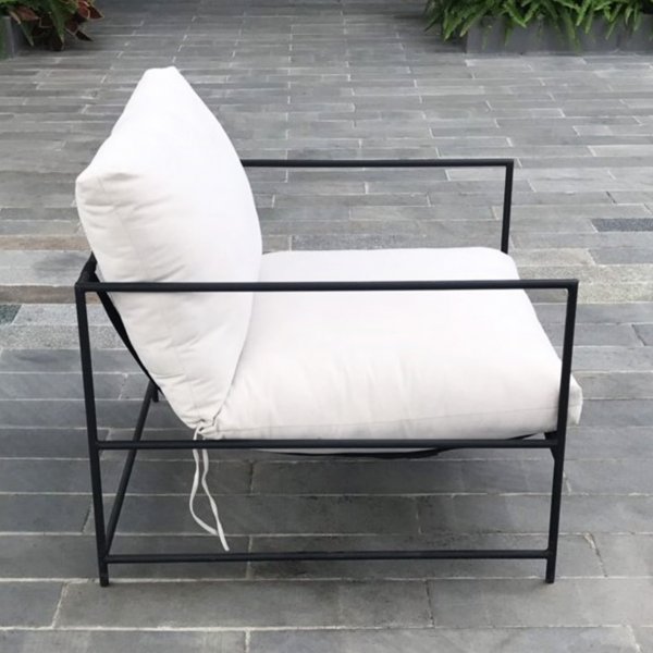 Loungefåtölj i underhållsfritt galvaniserat stål | Fårö Loungefåtölj i underhållsfritt galvaniserat stål | Fårö