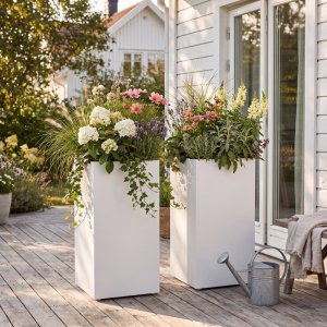 Hög blomlåda 30×30×60 cm i galvaniserat stål | Vit Hög blomlåda 30×30×60 cm i galvaniserat stål | Vit