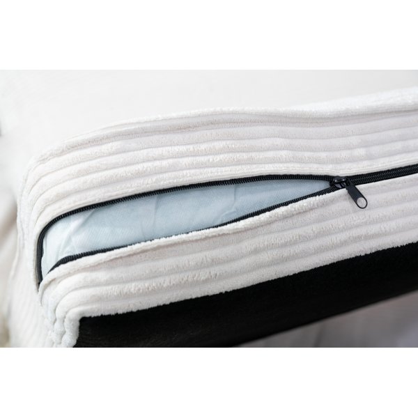 Howard Watford Deluxe 3-sits – Beige Manchester | Klassisk Howard-soffa med förstklassig komfort Howard Watford Deluxe 3-sits – Beige Manchester | Klassisk Howard-soffa med förstklassig komfort