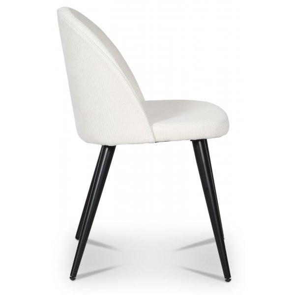 Alice Matstol – Beige Manchester med svarta stålben | Modern & bekväm matstol Alice Matstol – Beige Manchester med svarta stålben | Modern & bekväm matstol