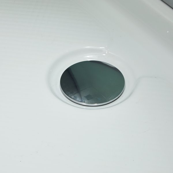 Duschkabin med akrylkar och takdusch Duschkabin med akrylkar och takdusch