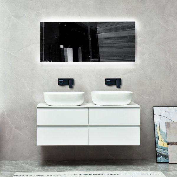 Badrumspaket | Kommod 120 cm med dubbelhandfat | LED-spegel | Blank vit Badrumspaket | Kommod 120 cm med dubbelhandfat | LED-spegel | Blank vit