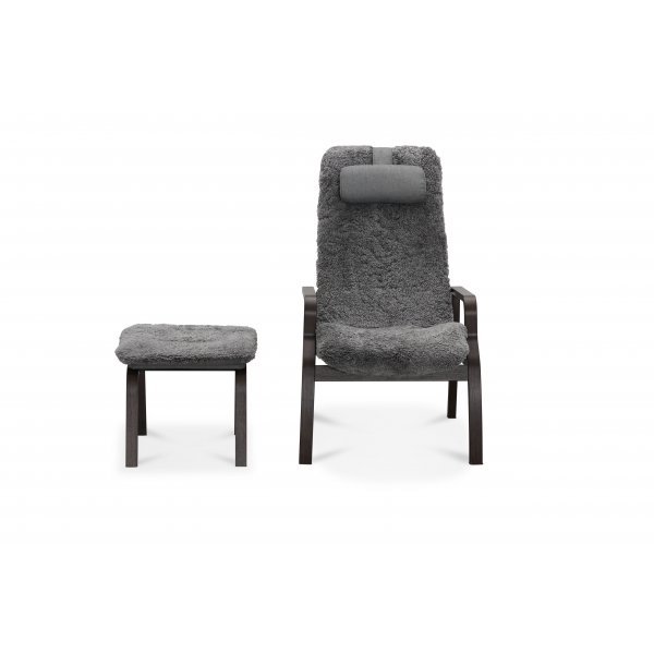 Frank f�rskinnsf�t�lj med fotpall | �kta gr� f�rskinn och ekfan�r