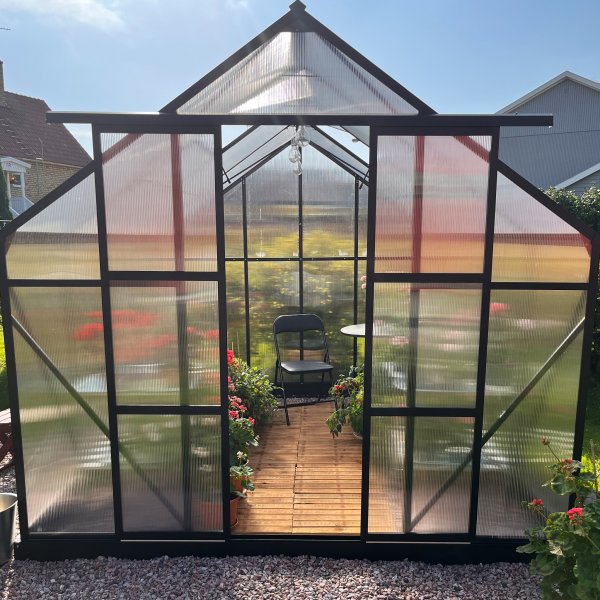 Växthus 7,2m² | 6mm Kanalplast | Hög odlingshöjd Växthus 7,2m² | 6mm Kanalplast | Hög odlingshöjd