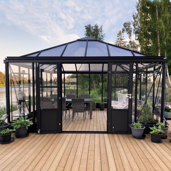 Orangeri och uterum 19,2m | Kvadratiskt premium-vxthus
