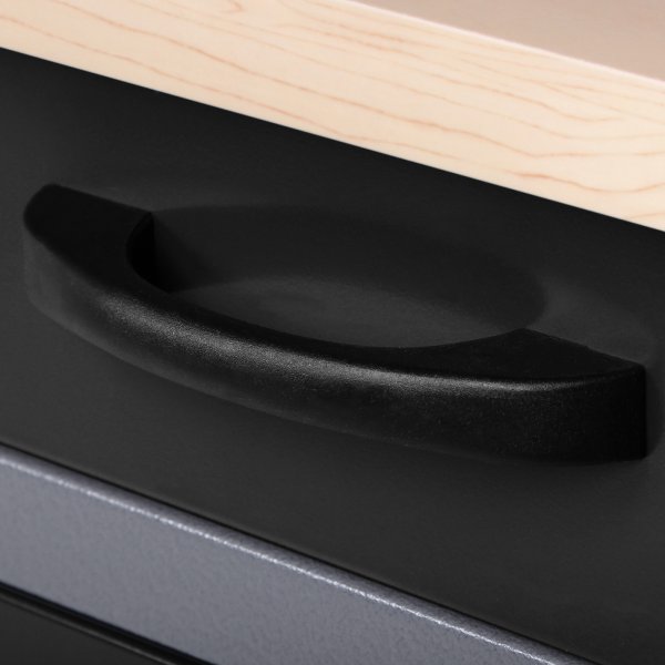 Verkstadsmöbel med arbetsbänk och förvaring Verkstadsmöbel med arbetsbänk och förvaring