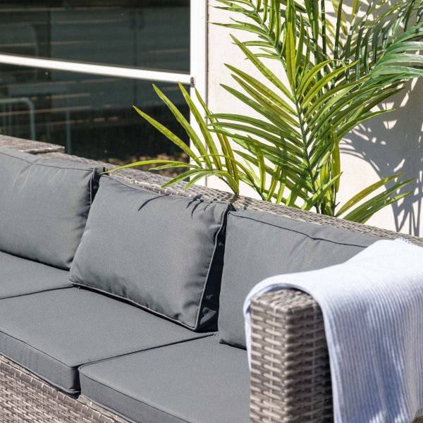 Exklusiv loungegrupp | Inbyggd förvaring | Grå konstrotting | Djursvik Exklusiv loungegrupp | Inbyggd förvaring | Grå konstrotting | Djursvik