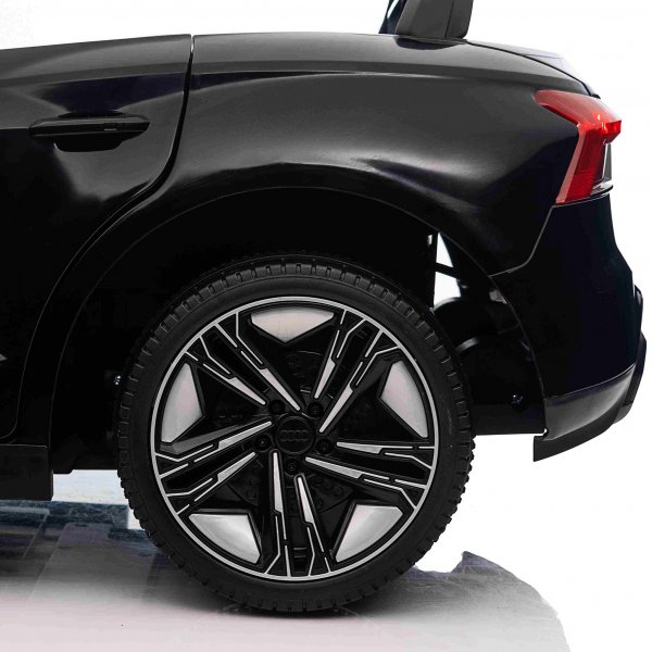 Elbil f�r barn Audi RS e-tron GT | 12V - 2x25W | 7Ah | Svart