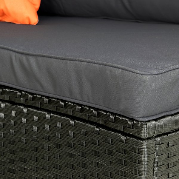 Stor rund loungegrupp | Inbyggd dynfrvaring | 6 sittplatser