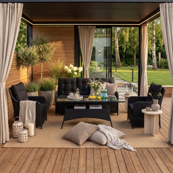 Loungegrupp utem�bler | Svart konstrotting | R�grund