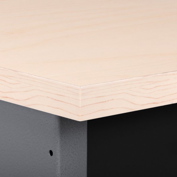 Verkstadsmöbel med arbetsbänk och förvaring Verkstadsmöbel med arbetsbänk och förvaring