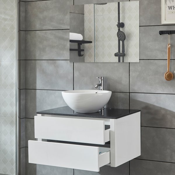 Kommod | Komplett paket med tv�ttst�ll & badrumsspegel