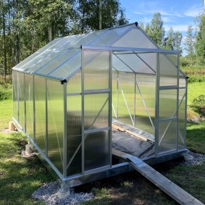 Växthus 8,9m² | Extra hög odlingshöjd | 6 mm kanalplast Växthus 8,9m² | Extra hög odlingshöjd | 6 mm kanalplast