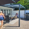 Kundbild Slide roof veranda 3,9 x 3m | Skjutbart altantak | Kanalplast / Aluminium: Vi är mycket nöjda. Allt fungerade...