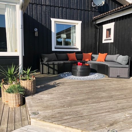 Stor rund loungegrupp | Inbyggd dynfrvaring | 6 sittplatser