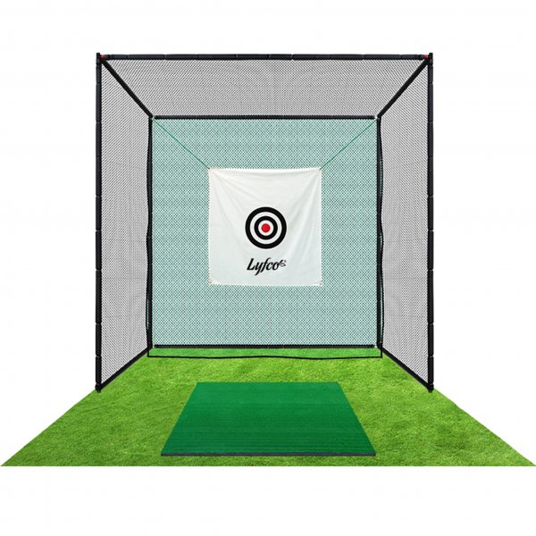 Frist�ende golfbur/golfn�t med matta f�r svingtr�ning